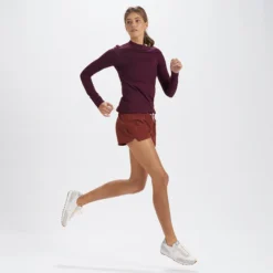 Long-Sleeve Lux Tee | Cerise Heather 8 Long-Sleeve Lux Tee | Cerise Heather -Vuori Clothing Store VW167HCE 5