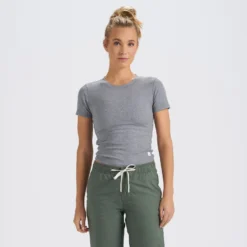 Pose Fitted Tee | Medium Heather Grey 15 Pose Fitted Tee | Medium Heather Grey -Vuori Clothing Store VW169MHG 1