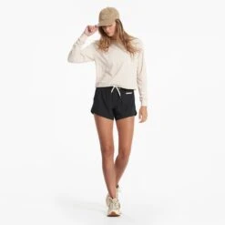 Long-Sleeve Coast Tee | Dune 6 Long-Sleeve Coast Tee | Dune -Vuori Clothing Store VW170DUN 01221