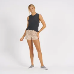 Sunset Tank | Charcoal -Vuori Clothing Store VW177CCL 4