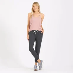 Cove Tank | Burnt Clay -Vuori Clothing Store VW192BCY 4