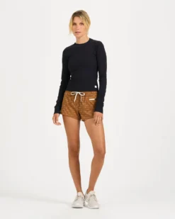 Long-Sleeve Pose Fitted Tee | Black -Vuori Clothing Store VW199BLK 5