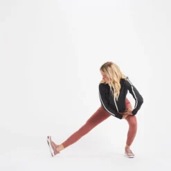 Eclipse Track Jacket | Charcoal Heather -Vuori Clothing Store VW217HCC 5 77d58878 23c7 452d ad6a 8099b9ab844f