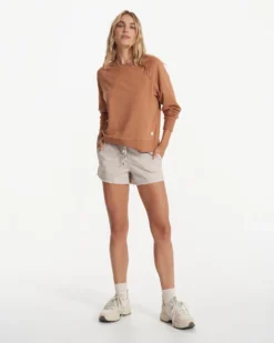 Long Sleeve Halo Crew | Palo Santo Heather -Vuori Clothing Store VW241HPS SP22 W ECOMM FLEECE FULL 2103 4x5 38295405 692d 4a0b 9ac7 711a7223c5e2