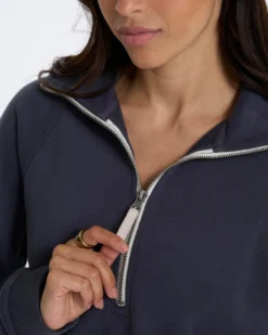 Vista Half Zip Hoodie | Charcoal Heather -Vuori Clothing Store VW267HCC FA22 W ECOMM CURVE 01366 1x1 3579c638 ffe2 4362 a861 83068215f2c7