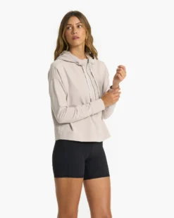 Vista Half Zip Hoodie | Oyster Heather -Vuori Clothing Store VW267HOY SP23 W ECOMM JACKETS 0730 1X1 bd6d989e b2f2 42df 9872 366048080fc6