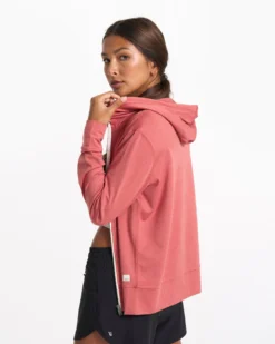 Halo Performance Hoodie 2.0 | Lychee Heather -Vuori Clothing Store VW268HLY SP23 W ECOMM FLEECE DETAIL 00604 1x1 ece28110 88db 4838 8da4 0933f5174b8f