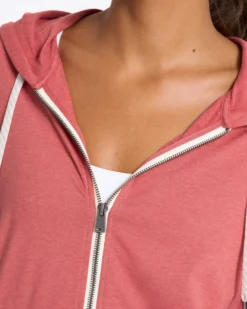 Halo Performance Hoodie 2.0 | Lychee Heather -Vuori Clothing Store VW268HLY SP23 W ECOMM FLEECE DETAIL 00616 1x1 18a42e1e 0809 4a75 92e2 bcc760780eb2