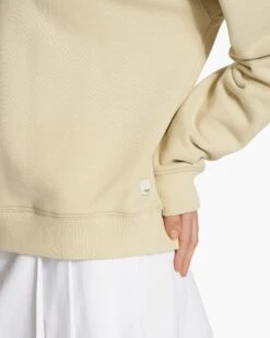 Sedona Crew | Seed -Vuori Clothing Store VW278SED FA23 M ECOMM fleece DETAIL 2