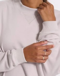 Sedona Crew | Suede 11 Sedona Crew | Suede -Vuori Clothing Store VW278SUE SP23 W ECOMM FLEECE DETAIL 8501 1x1 4d93537c 10a7 4f96 b51f 405001bea634