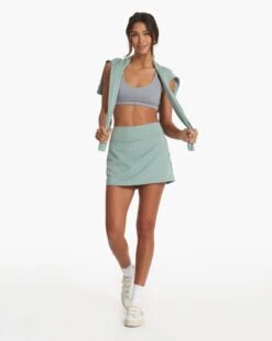 Halo Performance Skirt | Celery Heather -Vuori Clothing Store VW3006HLE SP23 W ECOMM SKIRTS FULL 1358 1x1 c675d87e f25b 4ae0 9b02 411e901041fe