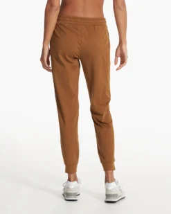 Performance Jogger - Long | Caramel Heather 10 Performance Jogger - Long | Caramel Heather -Vuori Clothing Store VW303 LHCM SP23 W ECOMM BOTTOM 0193 1x1 09a9acdf 92be 4cb1 857b d23e7e6b925b