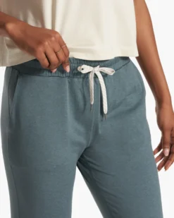 Performance Jogger - Long | Lake Heather 8 Performance Jogger - Long | Lake Heather -Vuori Clothing Store VW303 LHLK FA23 W ECOMM PANTS DETAIL 9