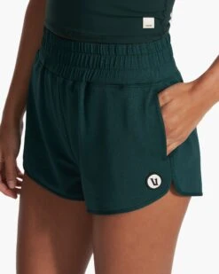 Micro Mesh Short | Grass -Vuori Clothing Store VW3054GRS FA23 W ECOMM SHORTS DETAIL 6