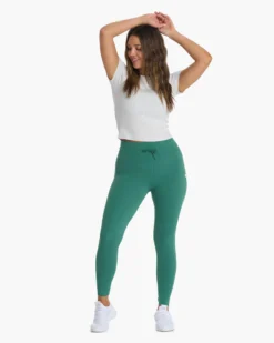 Daily Legging | Cactus 15 Daily Legging | Cactus -Vuori Clothing Store VW323CAC FA22 W ECOMM CURVE 01999 1x1 bbef8057 a0c9 494f b366 94da48ca8127