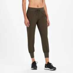 Summits Woven Jogger | Evergreen