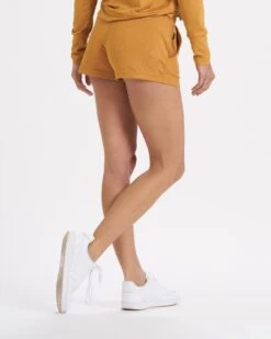 Halo Performance Short | Flax Heather -Vuori Clothing Store VW339HFL 3 06af5efa 7d0a 43d9 8ffa a913efc69d63