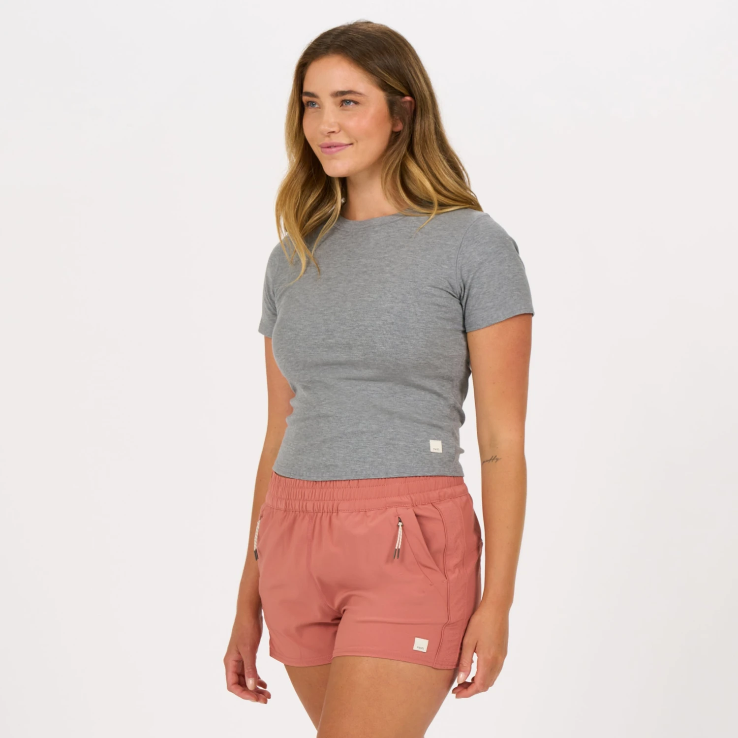 Pose Fitted Tee | Medium Heather Grey 2 Pose Fitted Tee | Medium Heather Grey - Image 2