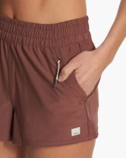 Dash Short | Hazelnut -Vuori Clothing Store VW367HZN FA23 W ECOMM SHORTS DETAIL 10