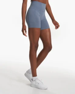 Studio Pocket Short | Light Azure