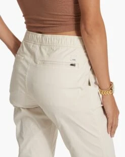 Womens Ripstop Pant-Long | Natural -Vuori Clothing Store VW401 LNAT SP23 W ECOMM PANTS 3567 DETAIL 1x1 2743bf86 4b3d 4d0d b629 3b469d39569a