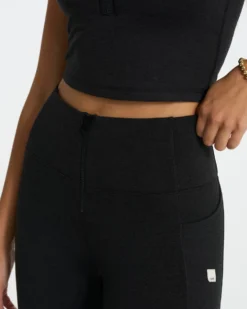 Granite Heathered Legging | Black Heather -Vuori Clothing Store VW4016HBK SP23 W ECOMM BOTTOMS 0391 1X1 bc851dc7 1aff 4b78 adb5 c60fc061cbad