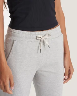 Halo Straight Leg | Pale Grey Heather -Vuori Clothing Store VW4017PHG SP23 W ECOMM PANTS DETAIL 0282 1x1 cc8fdfa3 67a8 4f31 a9a7 c311b3001ccb