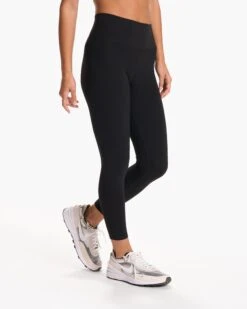 Vuori AllTheFeels™ Legging - Short | Black 8 Vuori AllTheFeels™ Legging - Short | Black -Vuori Clothing Store VW4018 SBLK FA23 W ECOMM PANTS FRONT ALT BOTTOMS 5