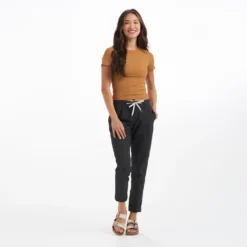 Pose Fitted Tee | Dark Golden Heather -Vuori Clothing Store VW401CCL 0032