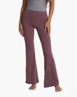 Studio Flare | Chestnut -Vuori Clothing Store VW4043CHN FA22 W ECOMM BOTTOM 6759 1x1 661d0dbb 5c3b 4987 84b6 19a548f3dcad