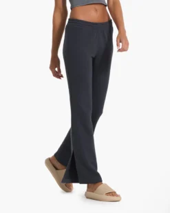 Sedona Wideleg Sweatpant | Charcoal -Vuori Clothing Store VW4044CCL FA22 W ECOMM BOTTOM 7110 1x1 ed669b29 bd70 4085 80bc 5f6d8079cc84