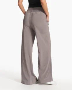 Villa Wideleg | Smoke 9 Villa Wideleg | Smoke -Vuori Clothing Store VW4047SMK FA23 W ECOMM PANTS FRONT ALT BOTTOMS 6