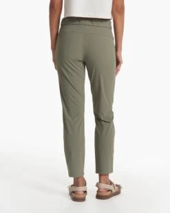 Miles Ankle Pant | Pistachio 10 Miles Ankle Pant | Pistachio -Vuori Clothing Store VW404PSO SP23 W ECOMM PANTS 3964 FULL 1x1 fcc585ba 12b4 4fc1 9850 66fbfcd0885a