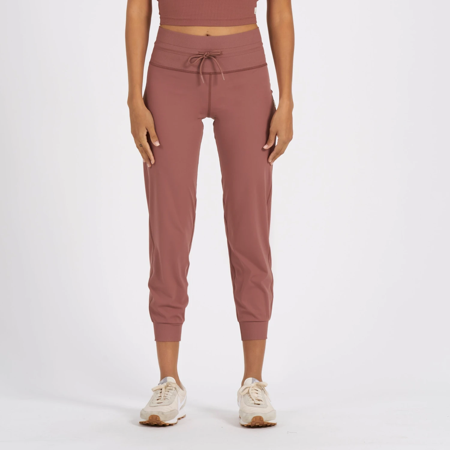 Daily Jogger | Terracotta 1 Daily Jogger | Terracotta