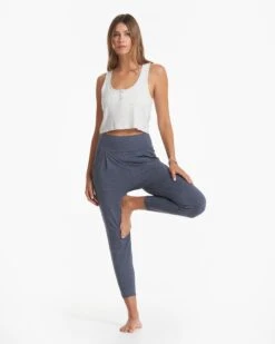 Lux At Ease Pant | Azure Heather -Vuori Clothing Store VW427HAZ SP23 W ECOMM BOTTOM 03935
