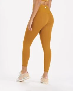Rib Studio Legging | Dark Golden 10 Rib Studio Legging | Dark Golden -Vuori Clothing Store VW428DGL 3