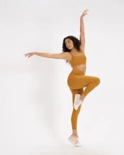 Rib Studio Legging | Dark Golden 11 Rib Studio Legging | Dark Golden -Vuori Clothing Store VW428DGL 4