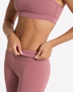 Rib Studio Legging | Marsala -Vuori Clothing Store VW428MAR SP23 W ECOMM PANTS DETAIL 03234 1x1 56f81e1f a423 4982 88a6 cf89e18991d8