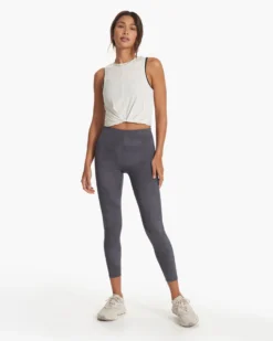 Stride Legging | Charcoal Mache -Vuori Clothing Store VW429CMA SP23 W ECOMM PANTS DETAIL 3275 1x1 d9461090 16d8 43fb 8b34 3220652f4754