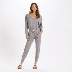Long-Sleeve Lux Jumpsuit | Clay Heather 6 Long-Sleeve Lux Jumpsuit | Clay Heather -Vuori Clothing Store VW438HCA 1 4a18ca18 9380 4591 a52c 68628a9a87d8