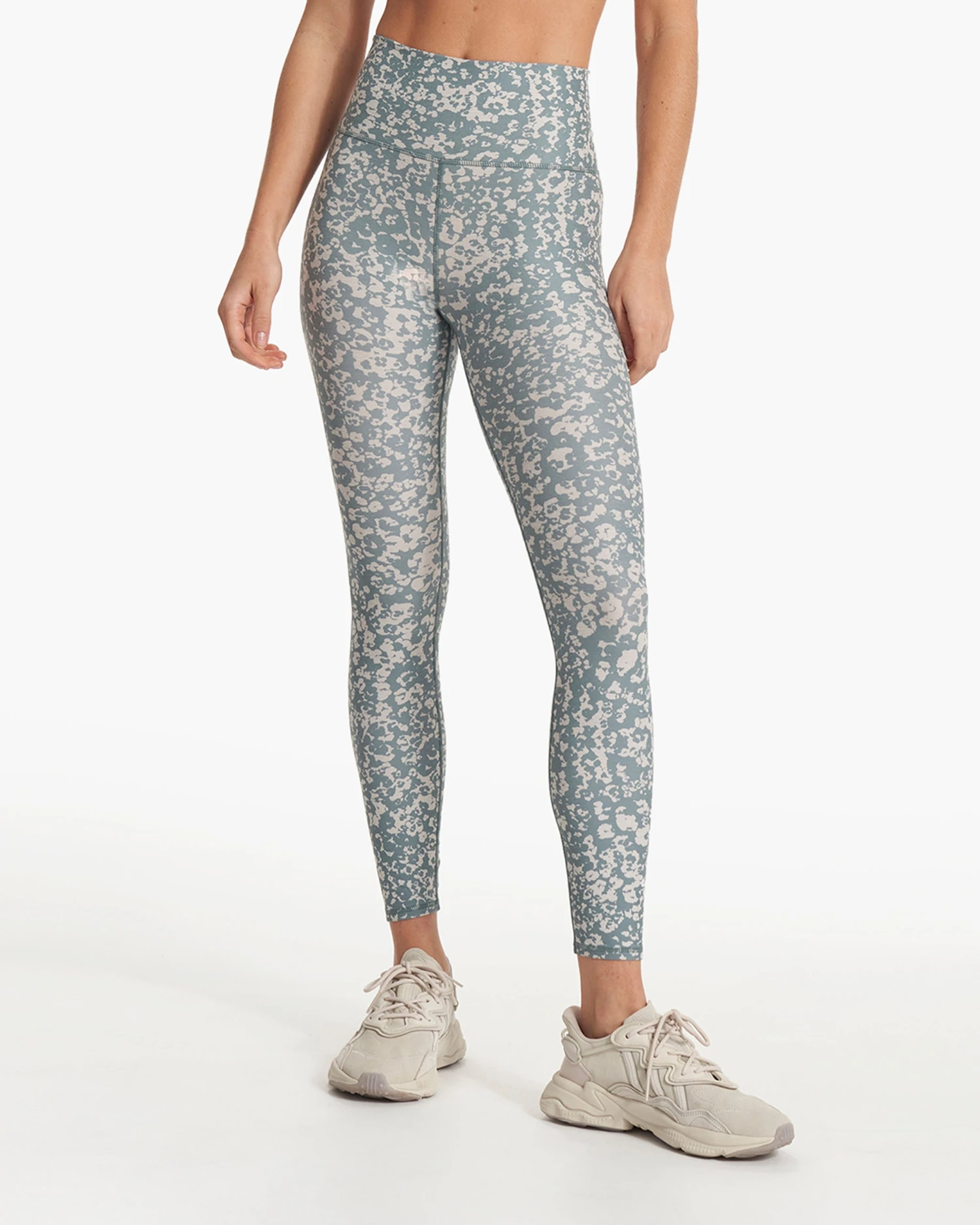 Clean Elevation Legging | Light Stone Bloom 1 Clean Elevation Legging | Light Stone Bloom
