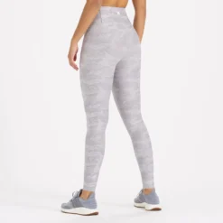 Clean Elevation Legging-Long | Pale Heather Camo 6 Clean Elevation Legging-Long | Pale Heather Camo -Vuori Clothing Store VW444PHC 3 c873fb9f 2128 4f2b 8e0e d4cf35a6cd63