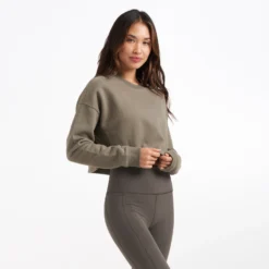 Restore Crop Crew | Light Oregano -Vuori Clothing Store VW446ORE 1509