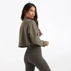Restore Crop Crew | Light Oregano -Vuori Clothing Store VW446ORE 1518