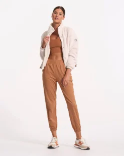 Boyfriend Jogger | Palo Santo Heather -Vuori Clothing Store VW457HPS SP23 W ECOMM PANTS FULL 8948 1X1 e3e2ec20 1699 4d0d aa95 dc293ed46f37