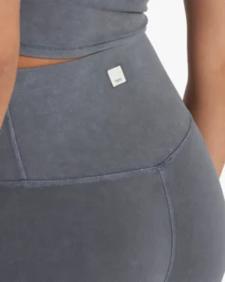 Washed Studio Legging | Washed Charcoal -Vuori Clothing Store VW472WCH FA22 W ECOMM BOTTOM 1828