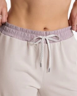 Vista Jogger | Oyster Heather -Vuori Clothing Store VW473HOY SP23 W ECOMM BOTTOMS 0192 1X1 a76f251b b1ef 47f3 b5b8 e8c6721b668c