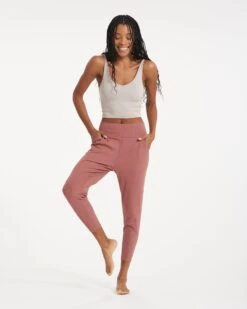 Pose At Ease Pant | Rosewood Heather 17 Pose At Ease Pant | Rosewood Heather -Vuori Clothing Store VW479HRO 0172