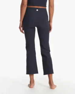 Mid Rise Elevation Slim Bootcut | Midnight Heather -Vuori Clothing Store VW487HMD SP23 W ECOMM BOTTOM 2083 1x1 bd4009bc 465a 4b8a ae51 9c2d68564b79