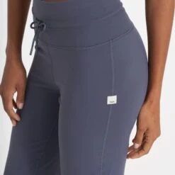 Daily Wideleg | Azure -Vuori Clothing Store VW489AZR 1574